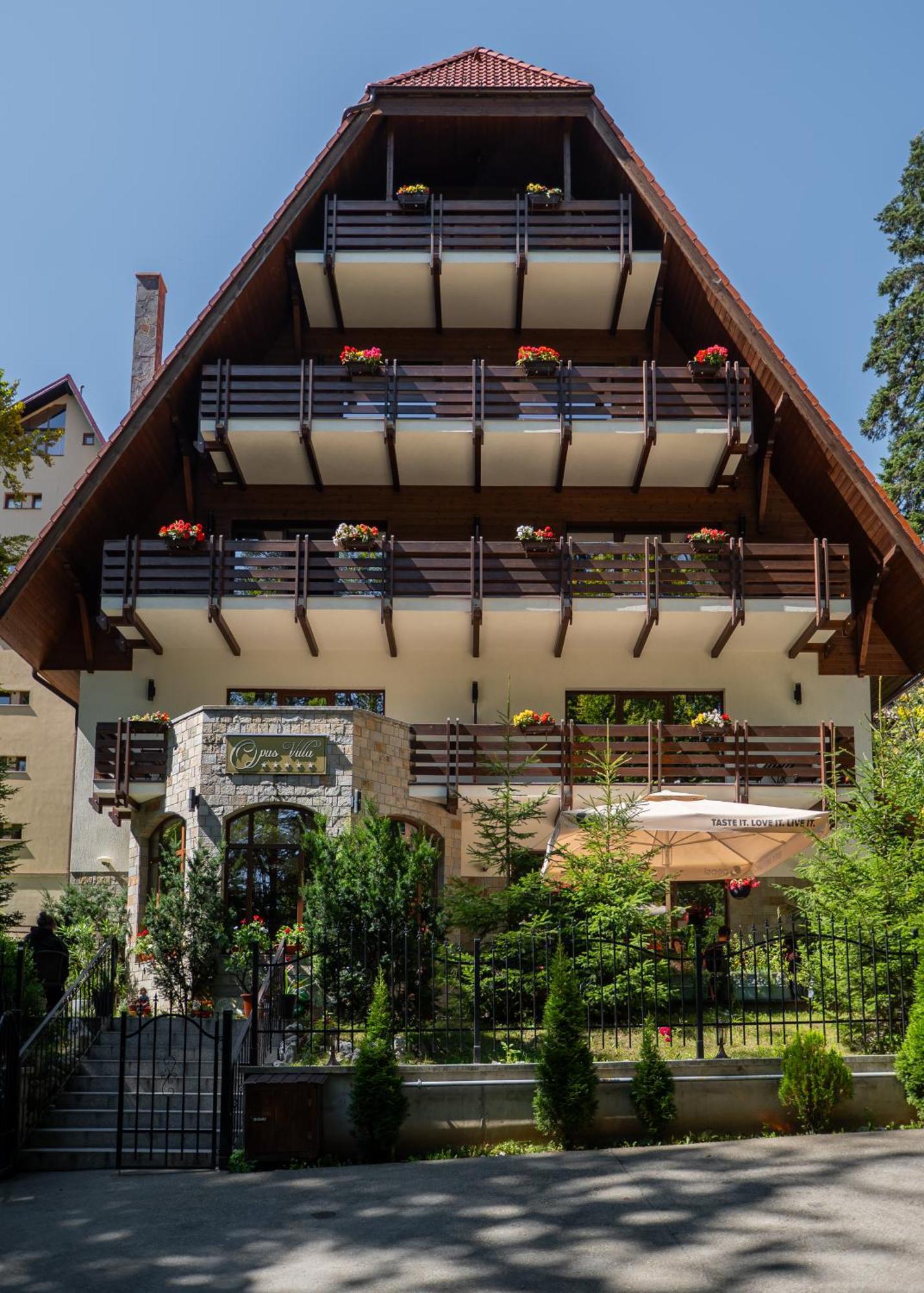 Opus Villa Sinaia Exterior photo